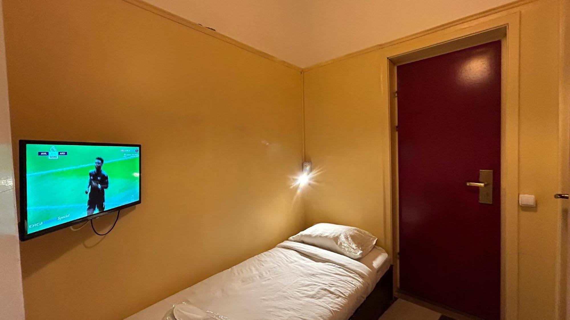 Central Accommodation Budget By Hr Bukarest Kültér fotó
